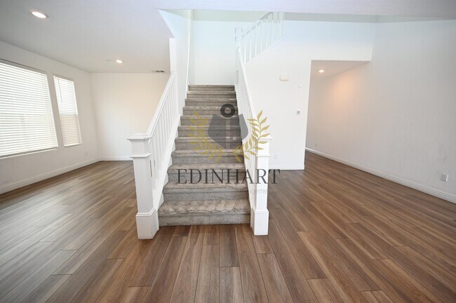 Photo - 177 N Laverne Ave