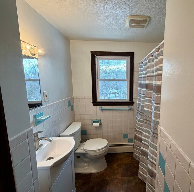 Photo - 87 Hollis St Unidad 2nd Flr