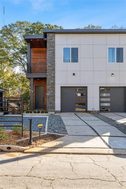 Photo - 147 Hutchinson St NE