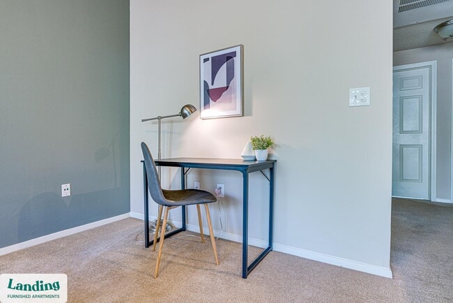 Photo - 7865 Grove Ct W Unidad 18-103.258266