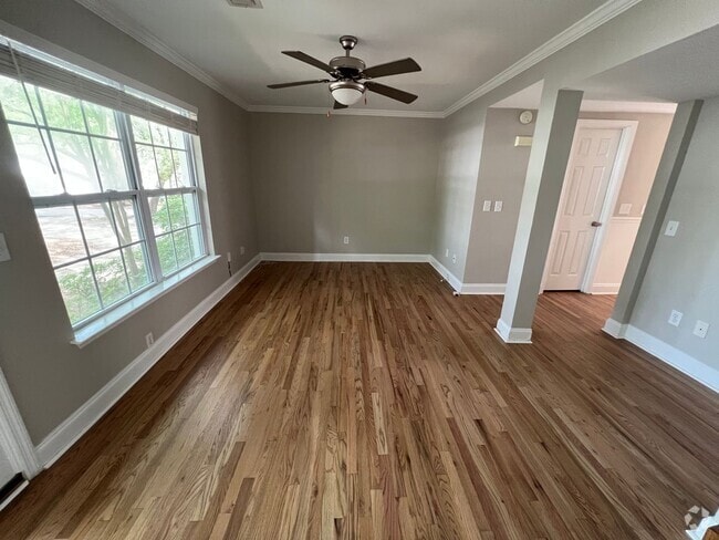 Building Photo - Stunning Views! Rental