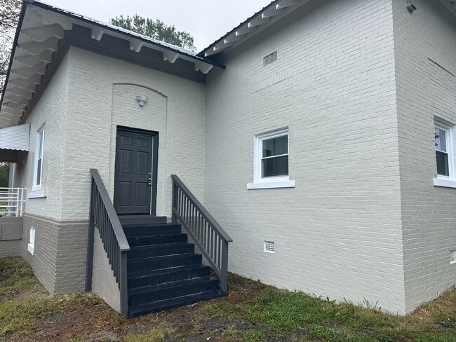 Photo - 13 Smythe St Unit B