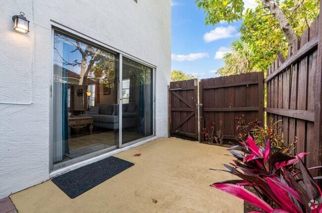 Building Photo - 308 Southwind 1 Ct Unit 1 Rental