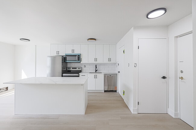 Photo - 81 Ontario St