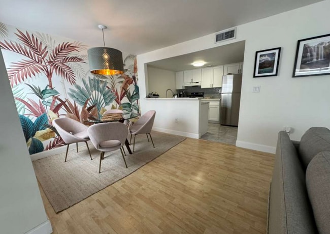 Building Photo - 6855 SW 45th Ln