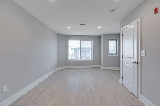 Photo - 2522 Federal St Unit 3