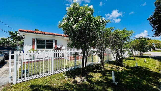 Photo - 3667 NW 5th St Unit 3667