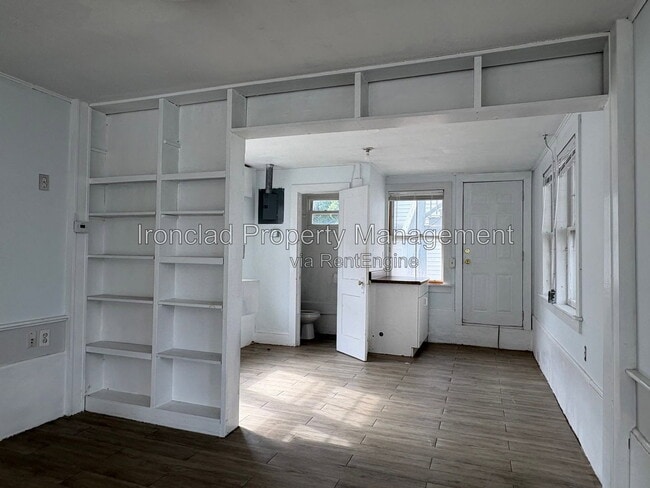 238 Main St