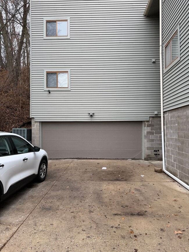 Photo - 3401 Blackhawk Rd Unit 2B