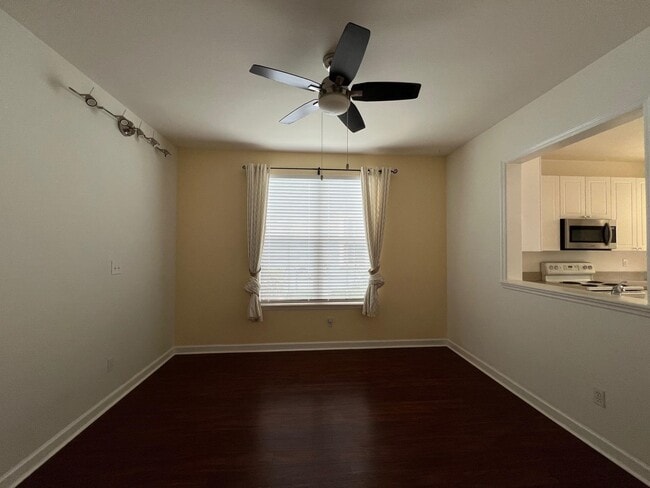 Photo - 3687 Longfellow Rd