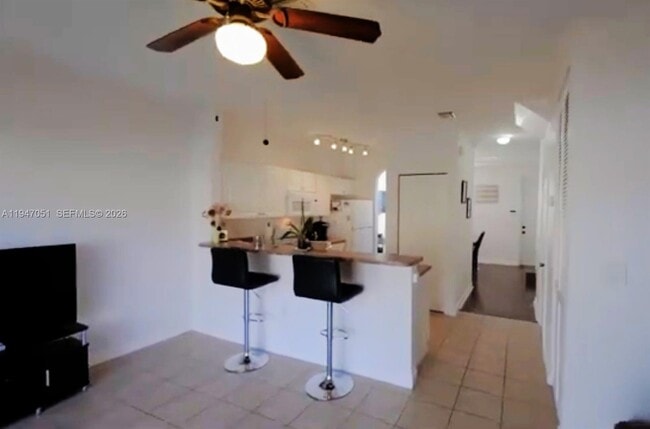 Photo - 1485 NE 33rd Rd Unit 101-1