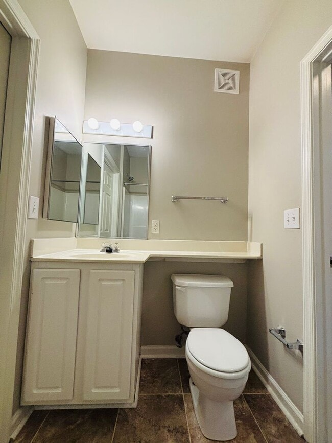 Photo - 211 S Knollwood Dr