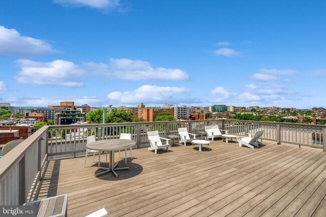 Photo - 1514 17th St NW