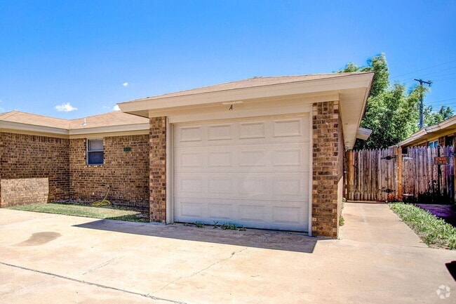 Building Photo - 5703 Brownfield Dr Rental