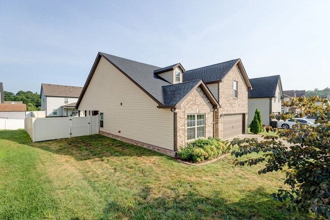 Photo - 1008 Meadowview Ln