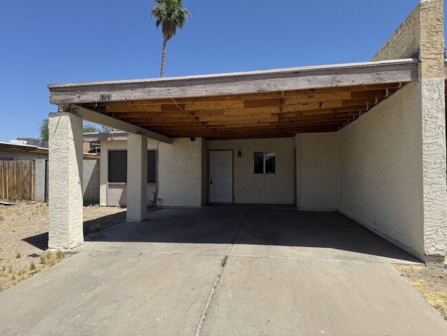 Photo - 5723 N 68th Dr