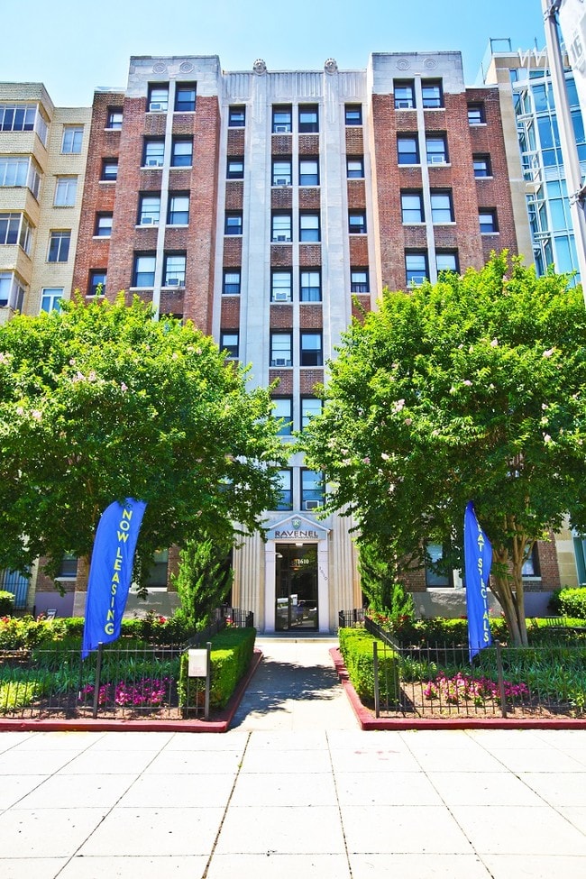 Ravenel - Ravenel Apartments