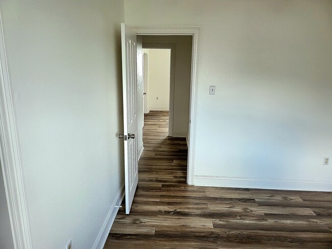 Photo - 3517 Golden Dr