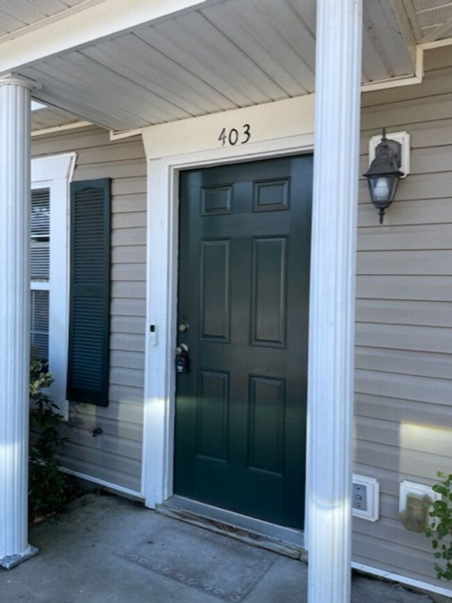 CUTE 2 BEDROOM TOWNHOME IN EVANS - CUTE 2 BEDROOM TOWNHOME IN EVANS