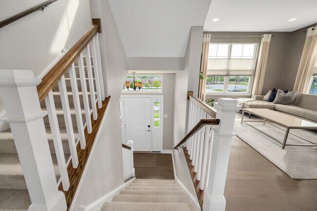 Photo - 450 Bluff Ave