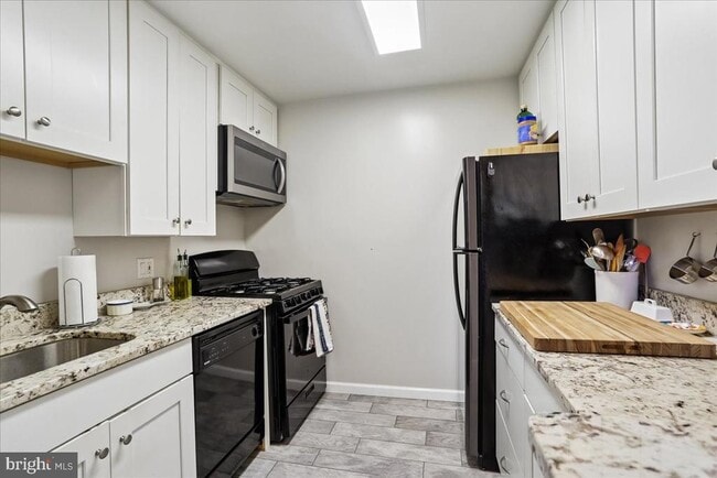 Photo - 1923 Wilson Ln Unit 103
