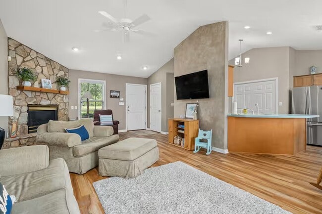 Photo - 270 Silver Lake N