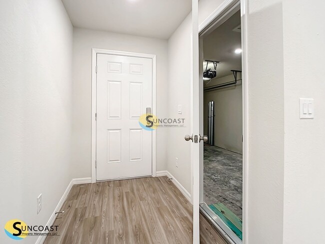 Photo - 10476 Pendleton Ave
