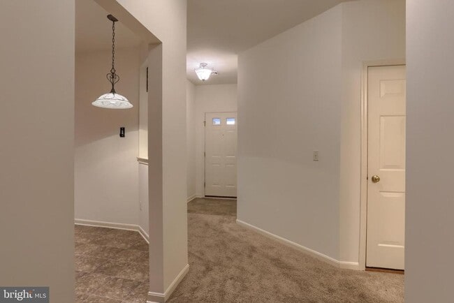 Photo - 712 Creekside Dr