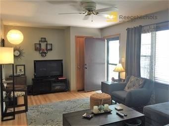 Photo - 9123 Washington St