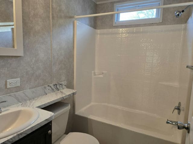 Photo - 454 Warbler Ln