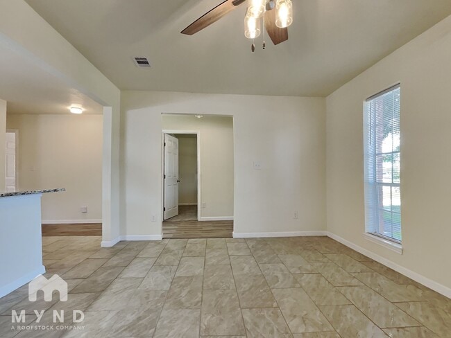 Photo - 4809 Cedar St