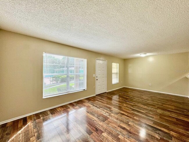 Photo - 14419 Hanging Moss Cir Unidad 101