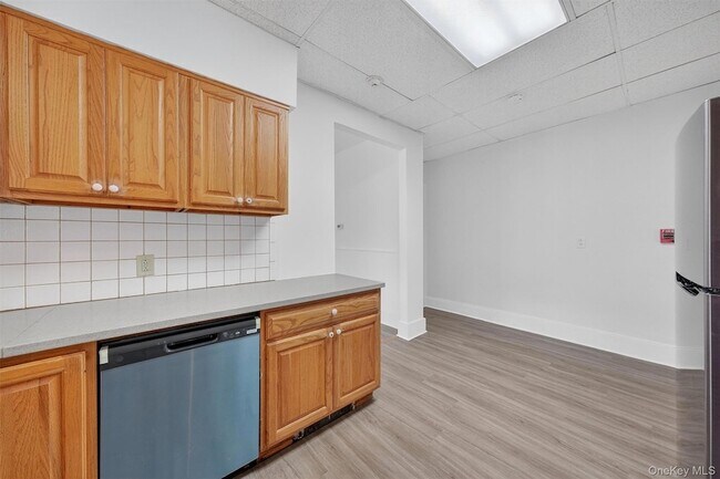 34 Market St Unit 1