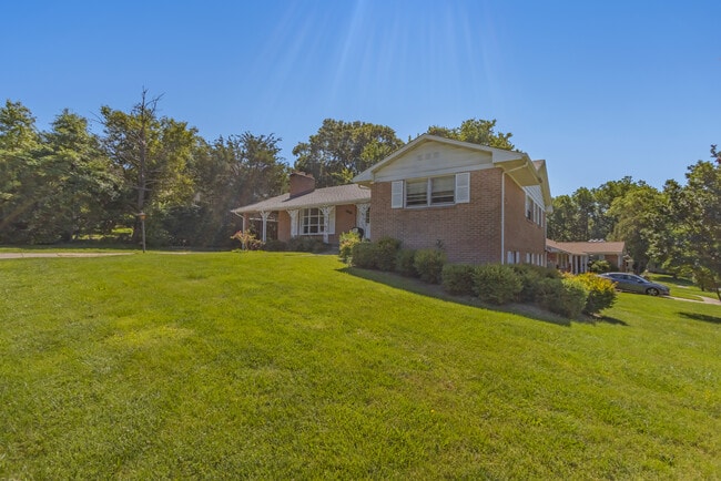 Photo - 3401 Marlbrough Ct