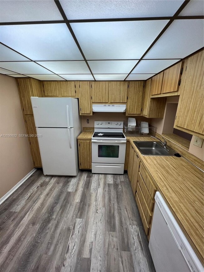 Photo - 7650 W McNab Rd Unidad 204