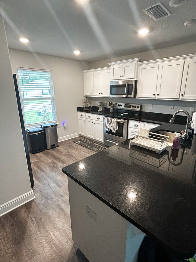 Photo - 7077 Sonny Dr