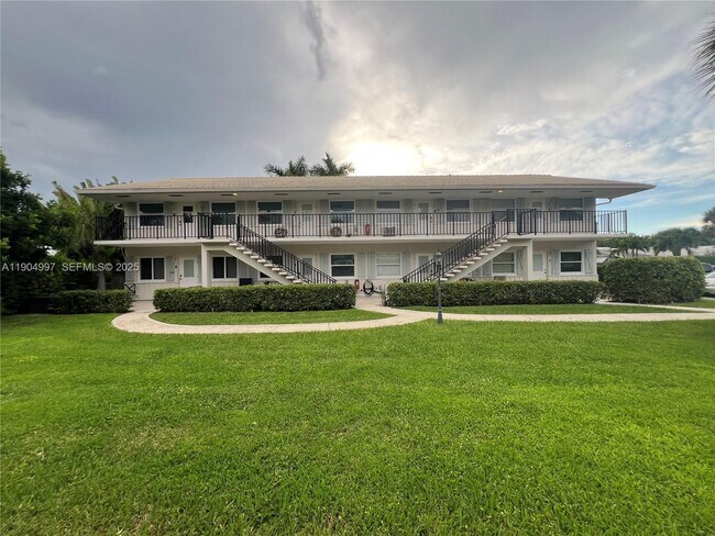 Building Photo - 108 Bravado Ln Unit 8