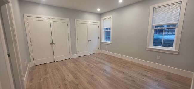 Photo - 124 Kenrick St