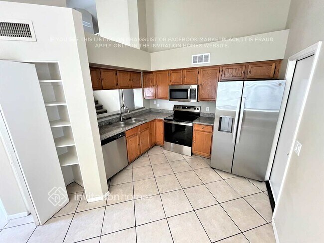 8849 W Fairmount Ave