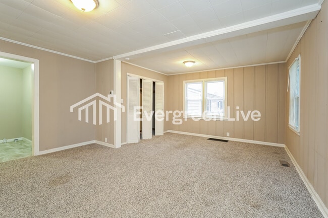 Photo - 222 Charles Ave