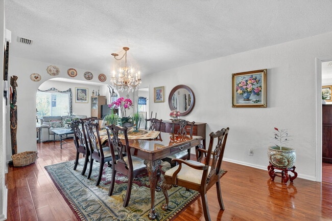 Photo - 328 NW 42nd St