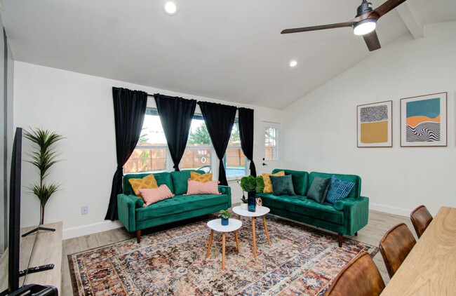 Building Photo - 17155 Barcelona Dr Rental