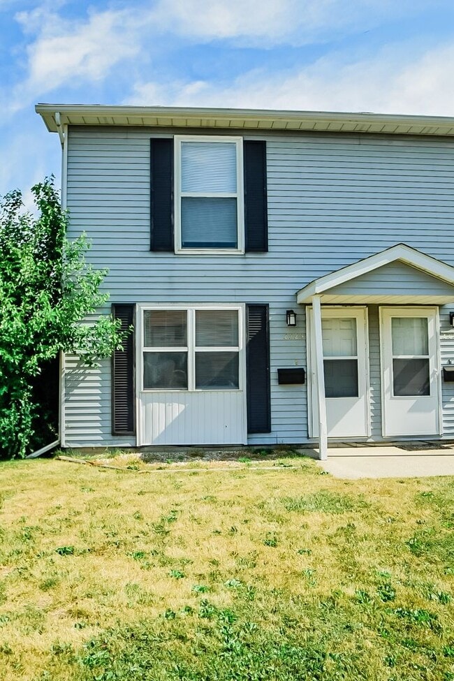 Photo - 2225 Yorktowne Dr