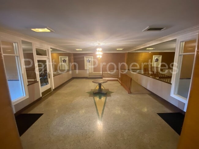 Photo - Five Points/ Wales Garden Condo