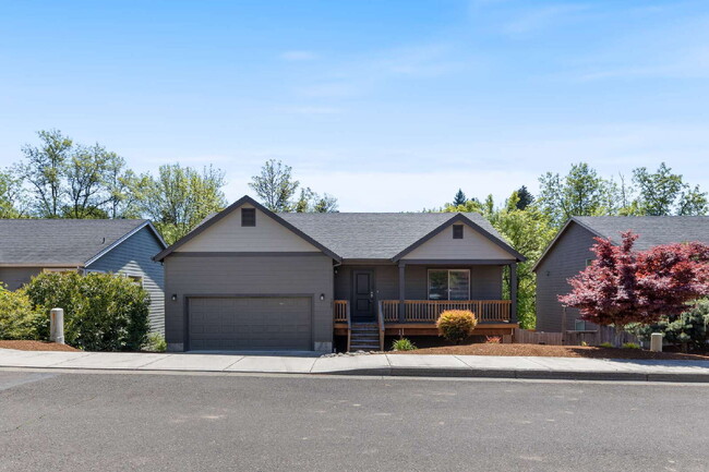 Spacious 4 bedroom home in Dayton - Spacious 4 bedroom home in Dayton