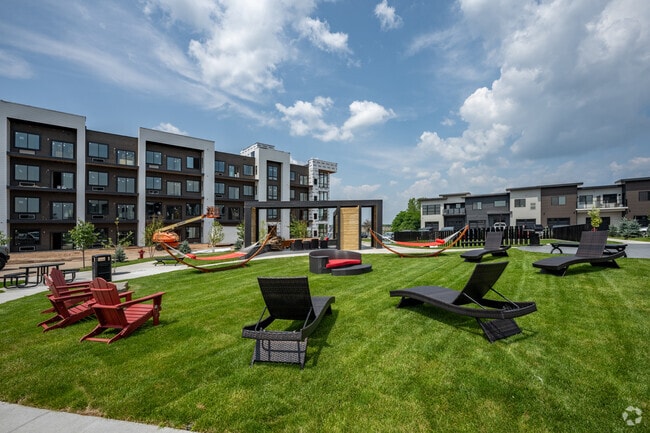 Building Photo - Azure Rental
