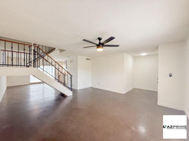 Photo - Modern 3/2.5 Glendale Townhome - Villa Charme!