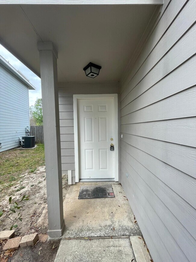 Photo - 2926 Loganberry Park Ln