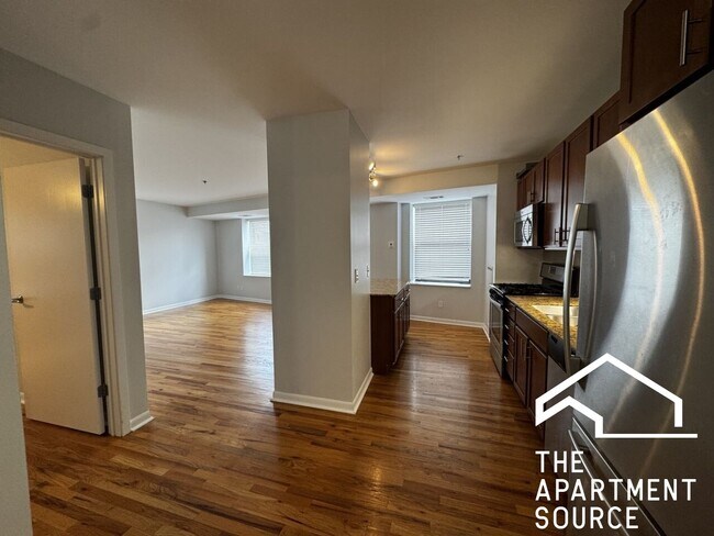 Photo - 1337 W Fargo Ave Unit 303