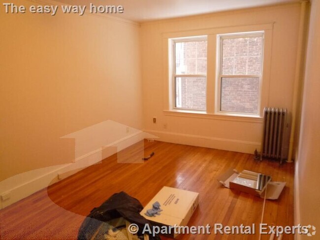 Building Photo - 157 Summer St Unit #3R Rental